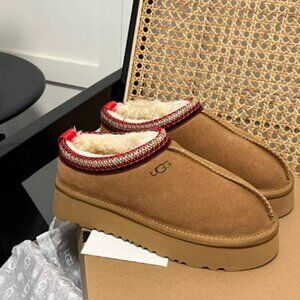 Women’s UGG Tasman slipper